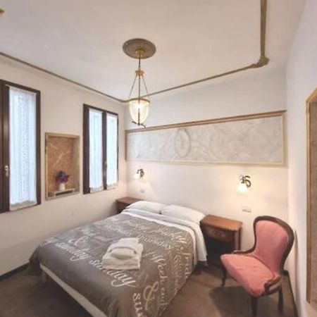 Ca'Briani Luxury - Behind S.Mark Square Venedig Exterior foto